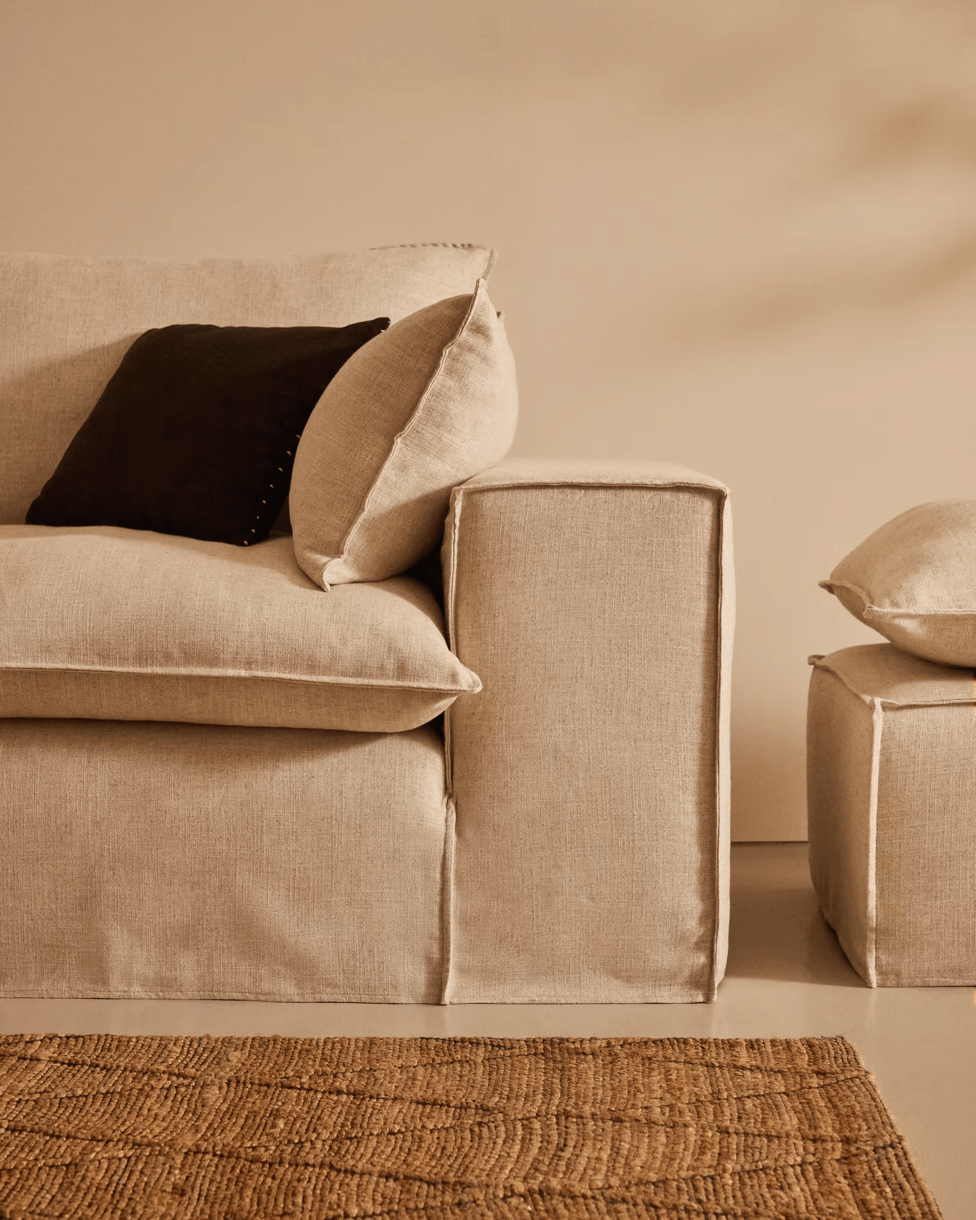 Sofa 3-osobowa ze zdejmowanym pokrowcem ANARELA beżowy La Forma Eye on Design