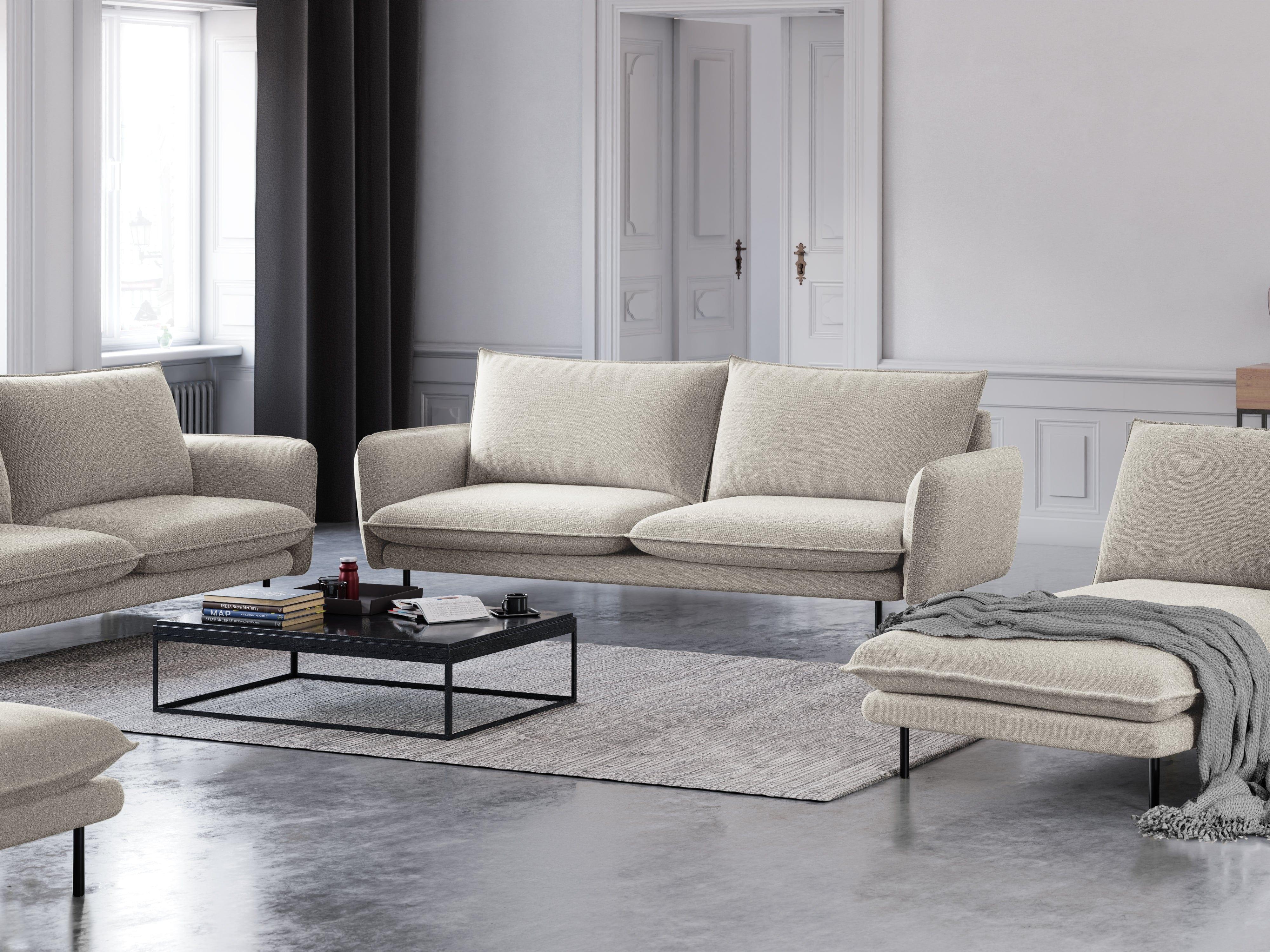Sofa 4-osobowa VIENNA piaskowy z czarną podstawą Cosmopolitan Design Eye on Design