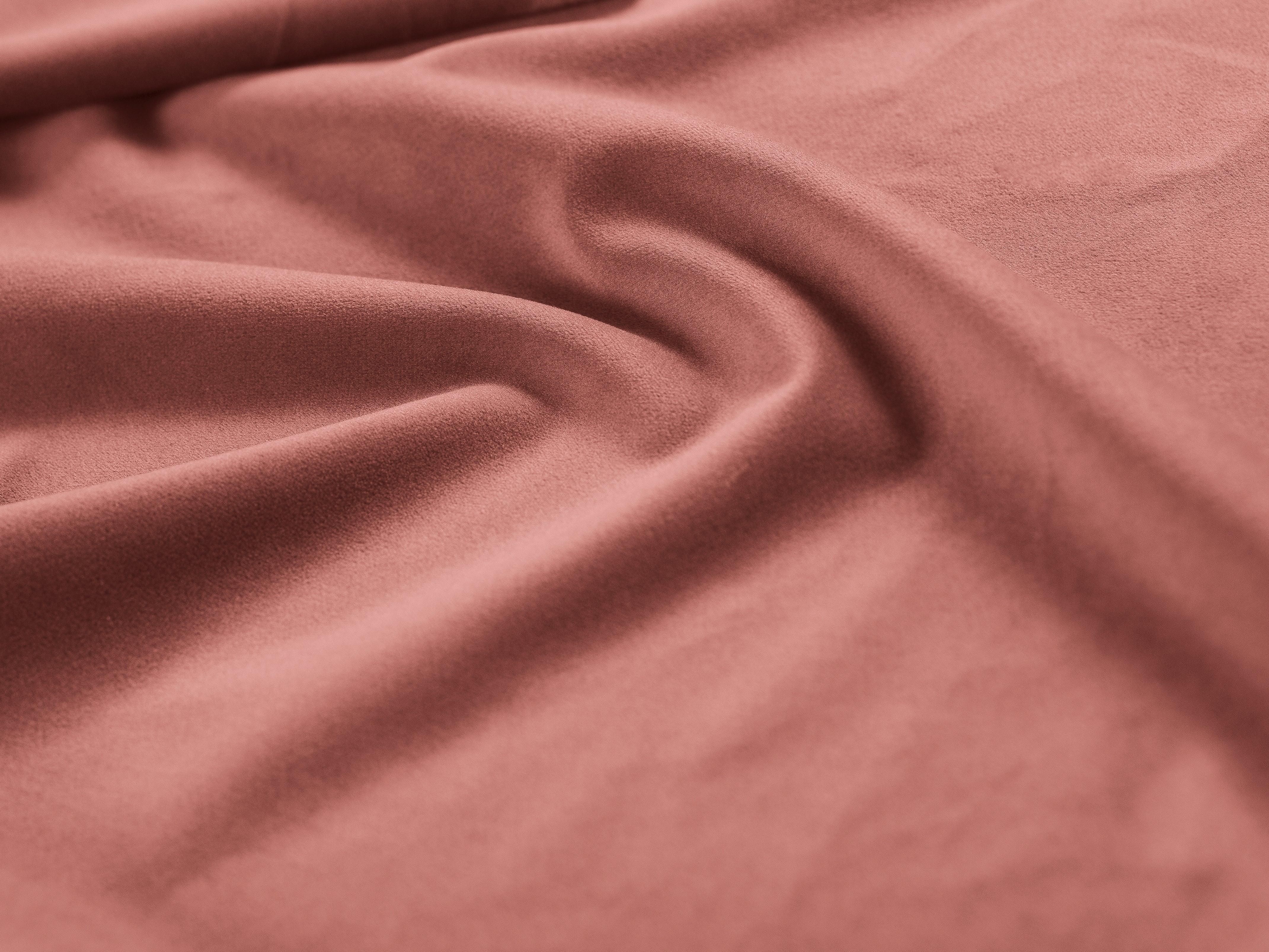 Sofa aksamitna 2-osobowa BALI różowy ze złotą podstawą Cosmopolitan Design Eye on Design