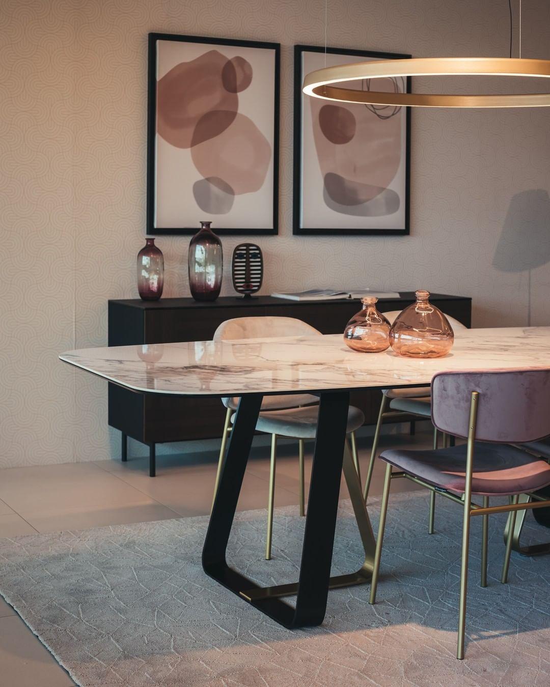 Stół jadalniany SUNSHINE jasnoszara ceramika Calligaris Eye on Design