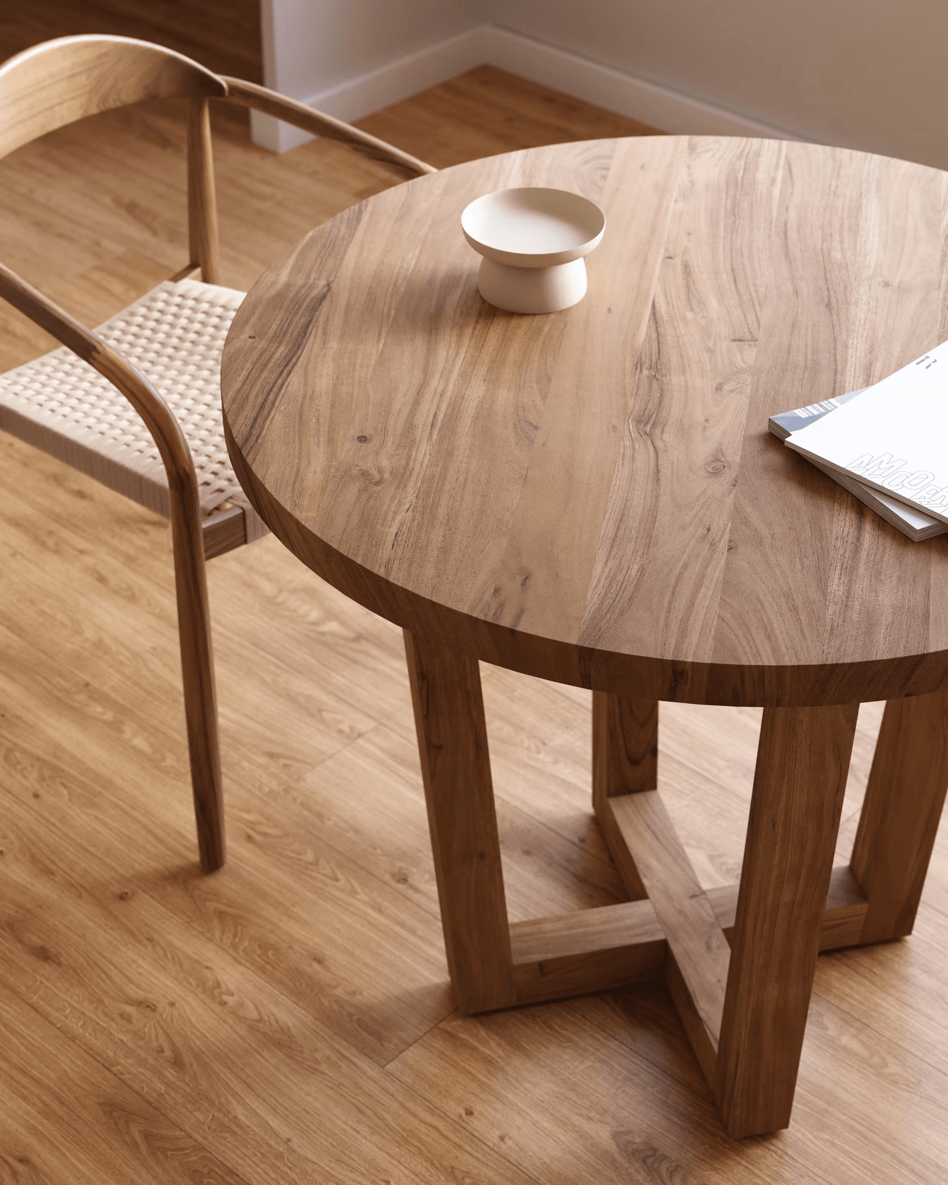 Stół NAHLA lite drewno akacjowe La Forma Eye on Design