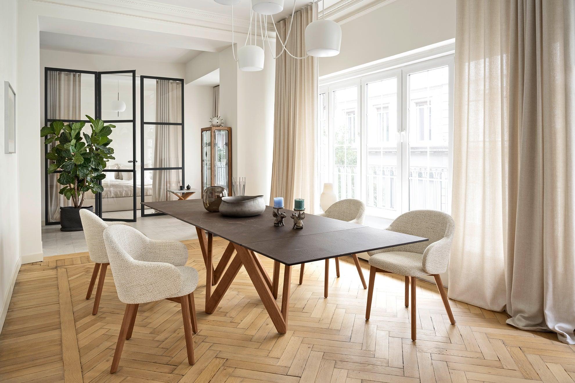 Stół prostokątny CARTESIO piaskowy marmur z drewnianą podstawą Calligaris Eye on Design