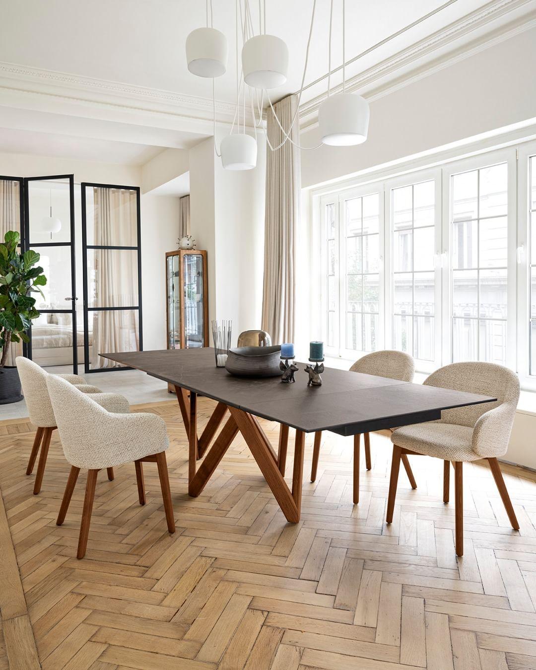 Stół prostokątny rozkładany CARTESIO złoty marmur Calligaris Eye on Design