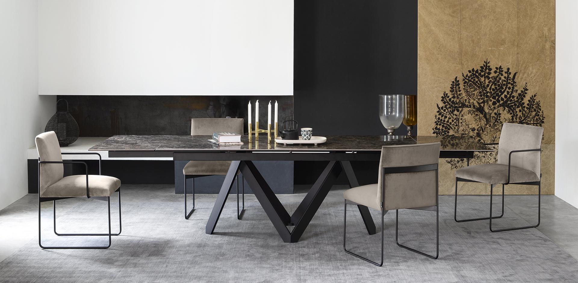 Stół prostokątny rozkładany CARTESIO złoty marmur Calligaris Eye on Design