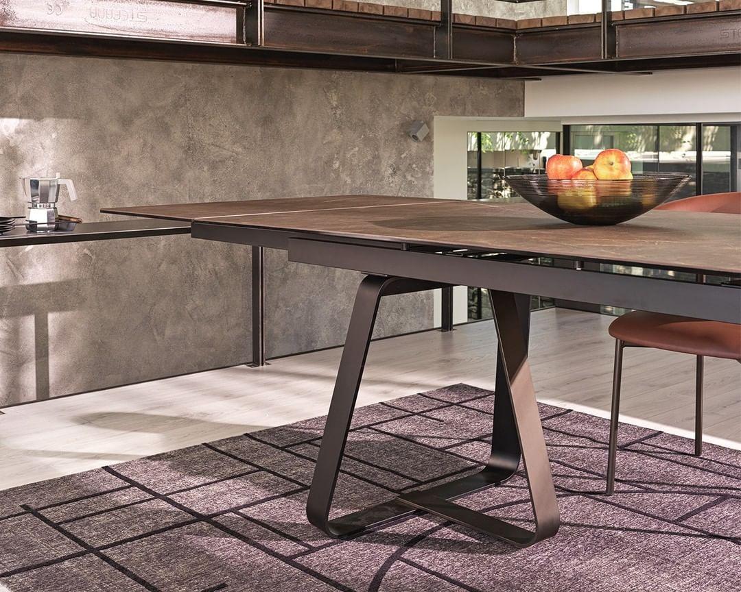 Stół rozkładany prostokątny SUNSHINE czarny marmur Calligaris Eye on Design