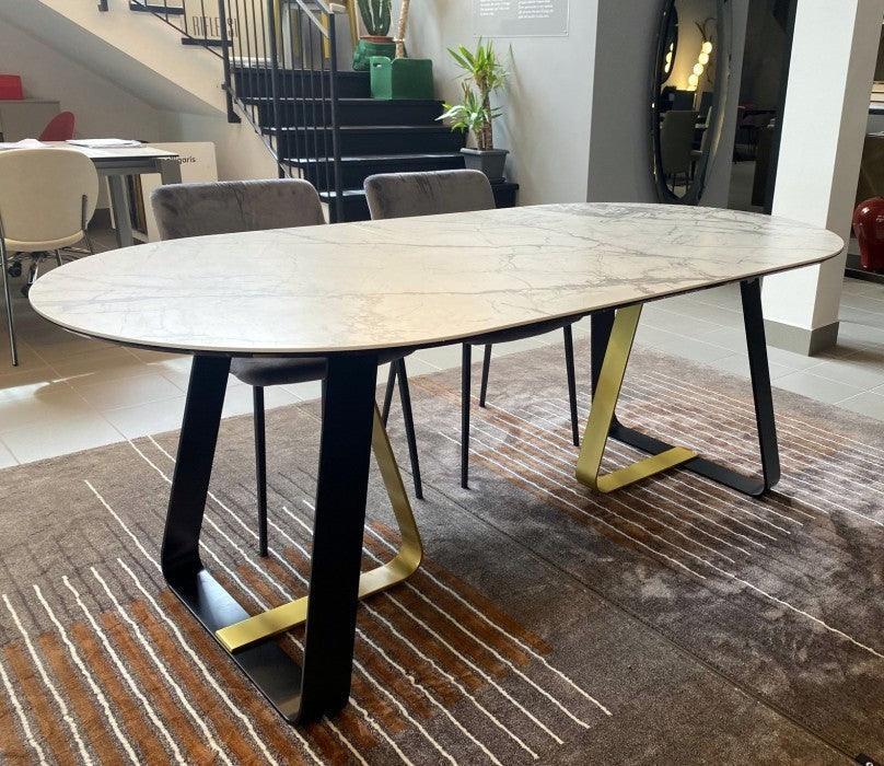 Stół SUNSHINE jasnoszara ceramika Calligaris Eye on Design