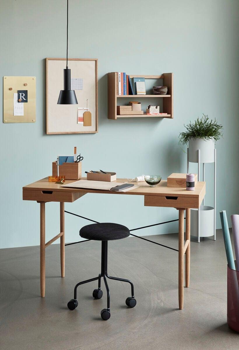 Stołek ARCHITECT czarny Hübsch Eye on Design