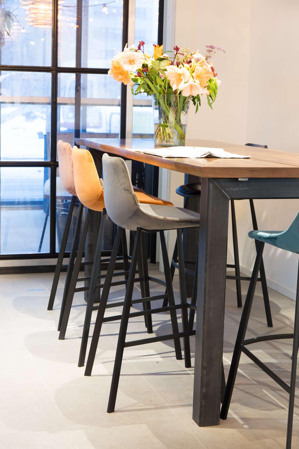 Stołek barowy FRANKY 80 szary Dutchbone Eye on Design