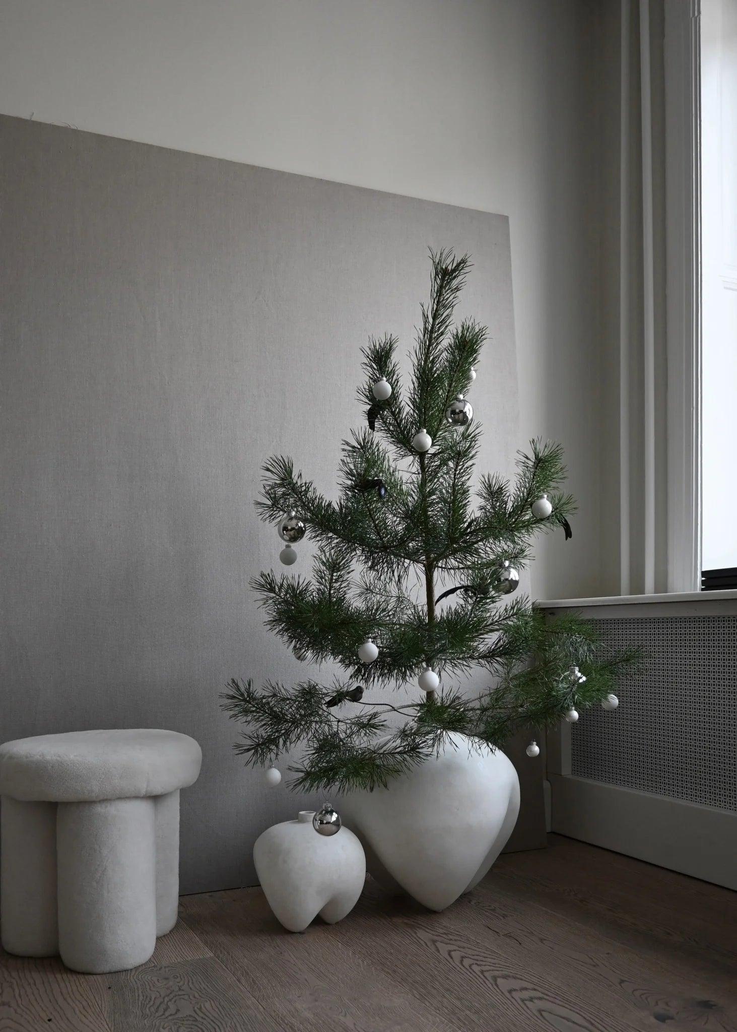 Stołek BIG FOOT owcza skóra 101 Copenhagen Eye on Design