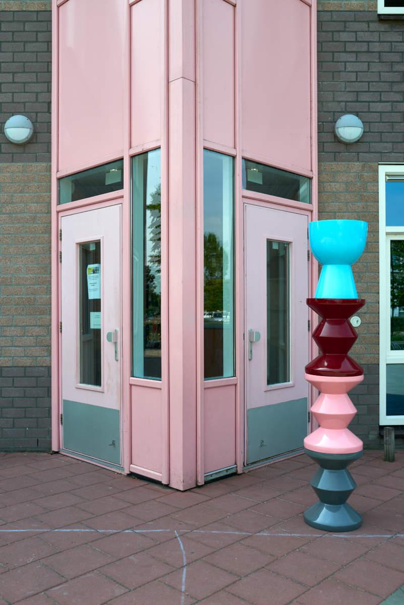 Stołek ZIG ZAG jasnoróżowy Pols Potten Eye on Design