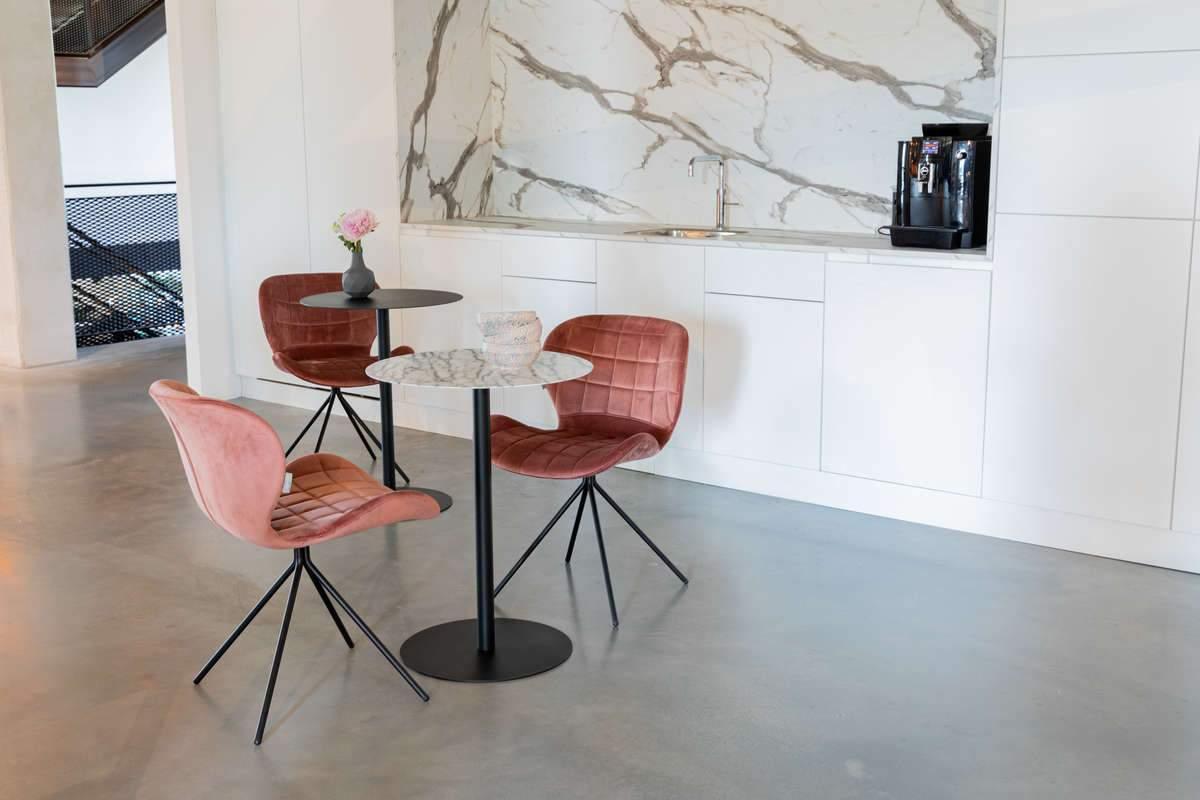 Stolik BISTRO SNOW okrągły czarny Zuiver Eye on Design