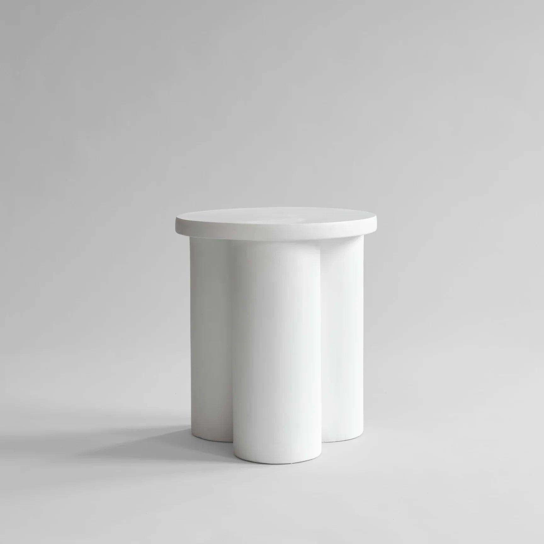 Stolik boczny BIG FOOT TALL biały 101 Copenhagen Eye on Design