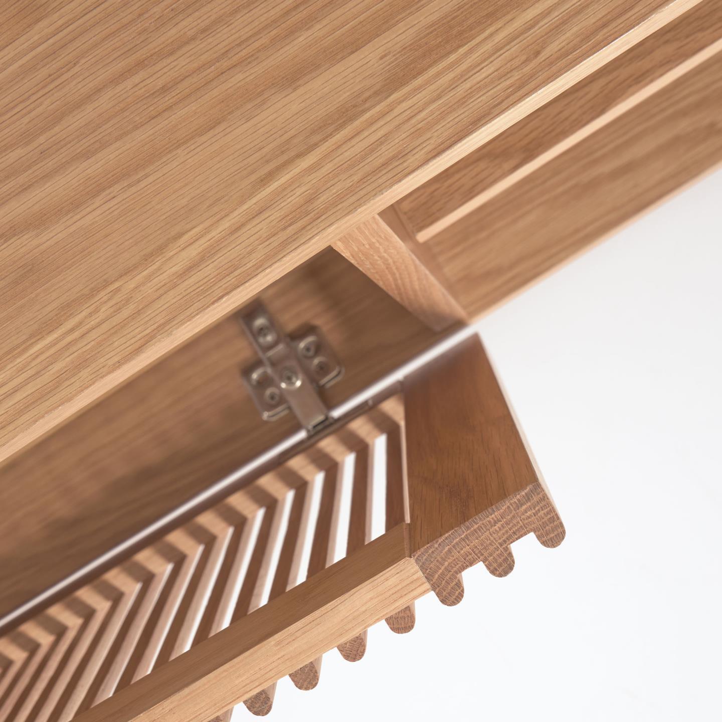 Szafka RTV BEYLA lite drewno dębowe La Forma Eye on Design