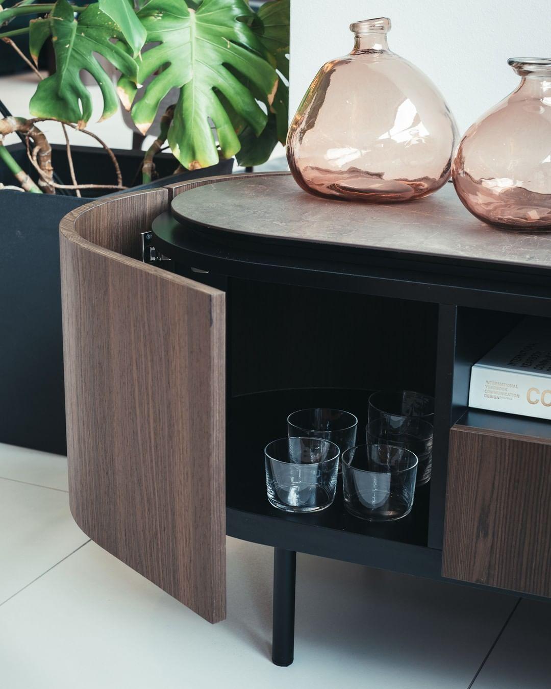 Szafka RTV LAKE ciemnobrązowy Calligaris Eye on Design