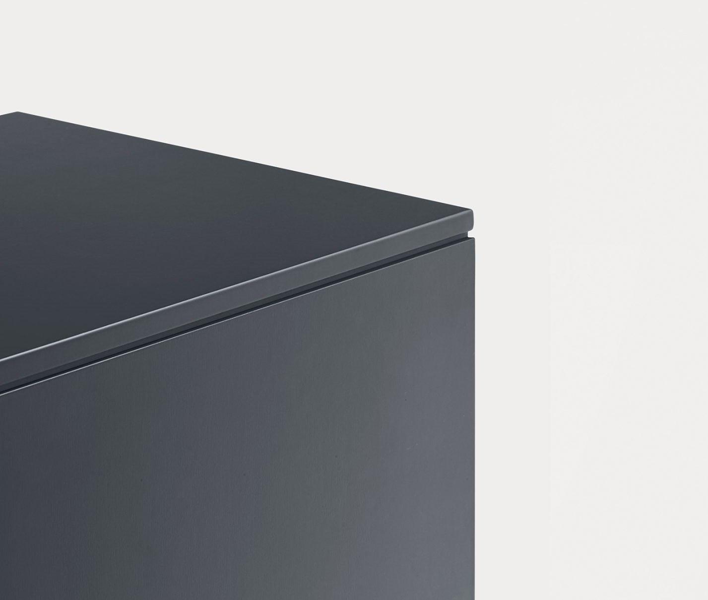 Szafka wysoka TOTEM antracytowy Teulat Eye on Design