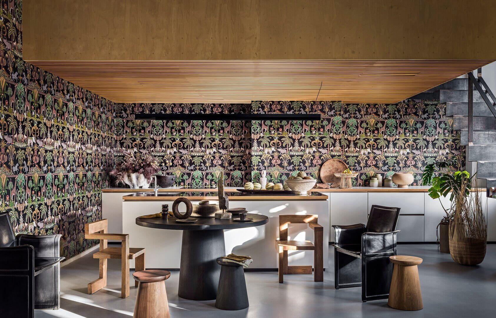 Tapeta ARDMORE JABULA - Afrika Kingdom czarny Cole & Son Eye on Design