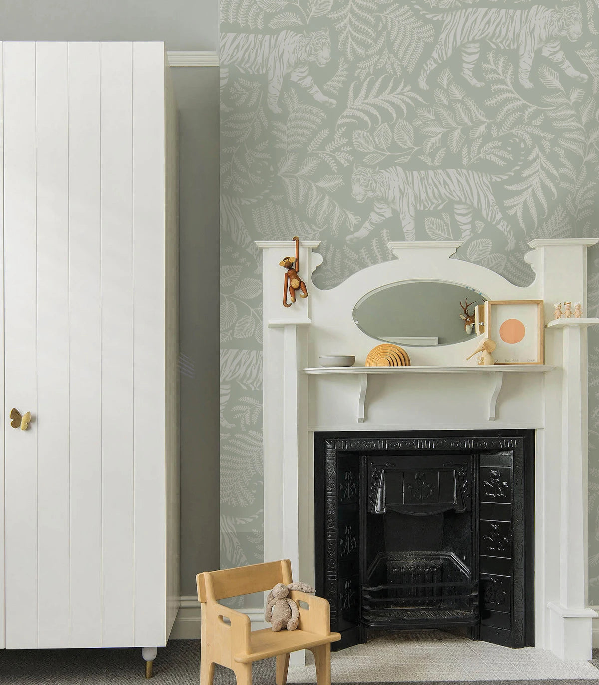 Wallpaper with Animal Motif CAMOUFLAGED TIGER LIGHT GREEN light green