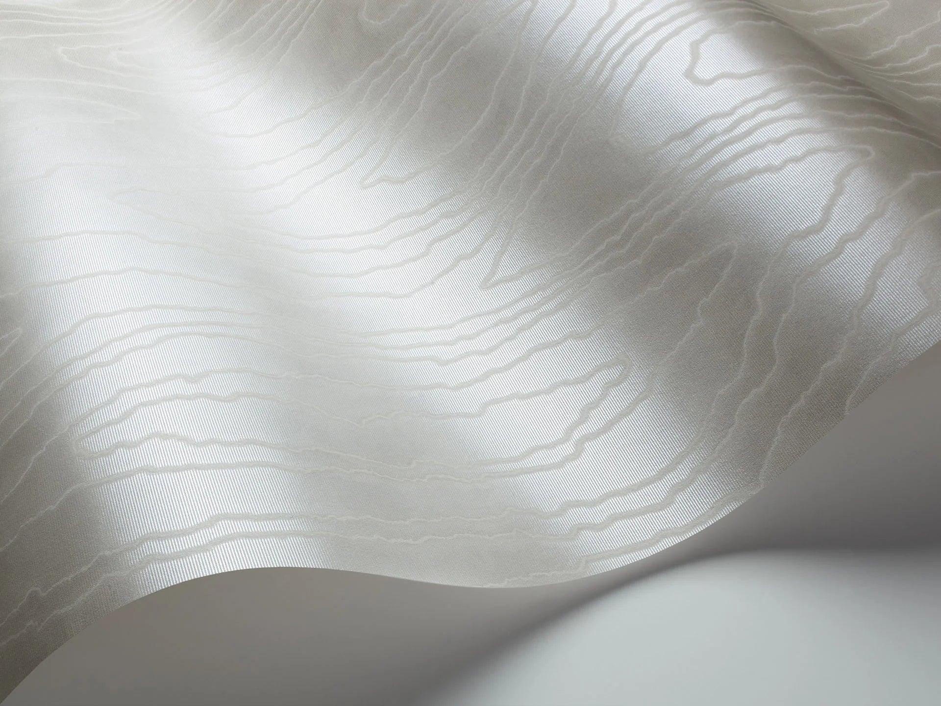 Tapeta LANDSCAPE PLAINS - Watered Silk szary Cole & Son Eye on Design