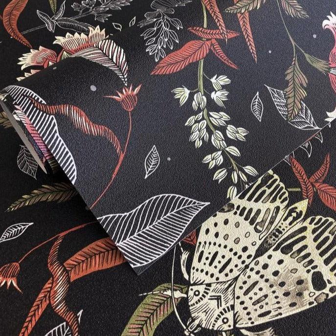 Tapeta MOTH Wallcolors Eye on Design