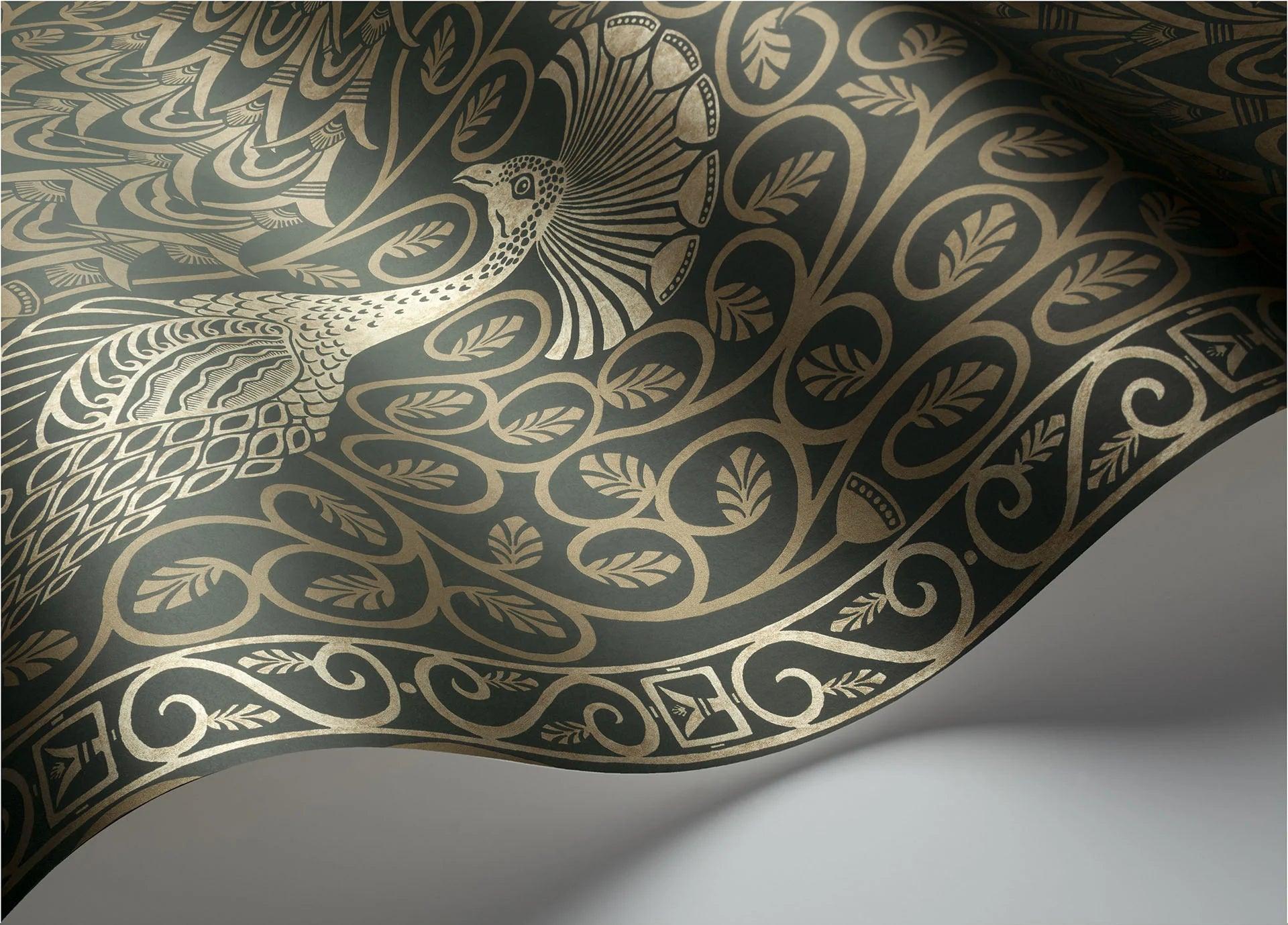 Tapeta THE PEARWOOD COLLECTION - Pavo Parade złoto na zieleni Cole & Son Eye on Design