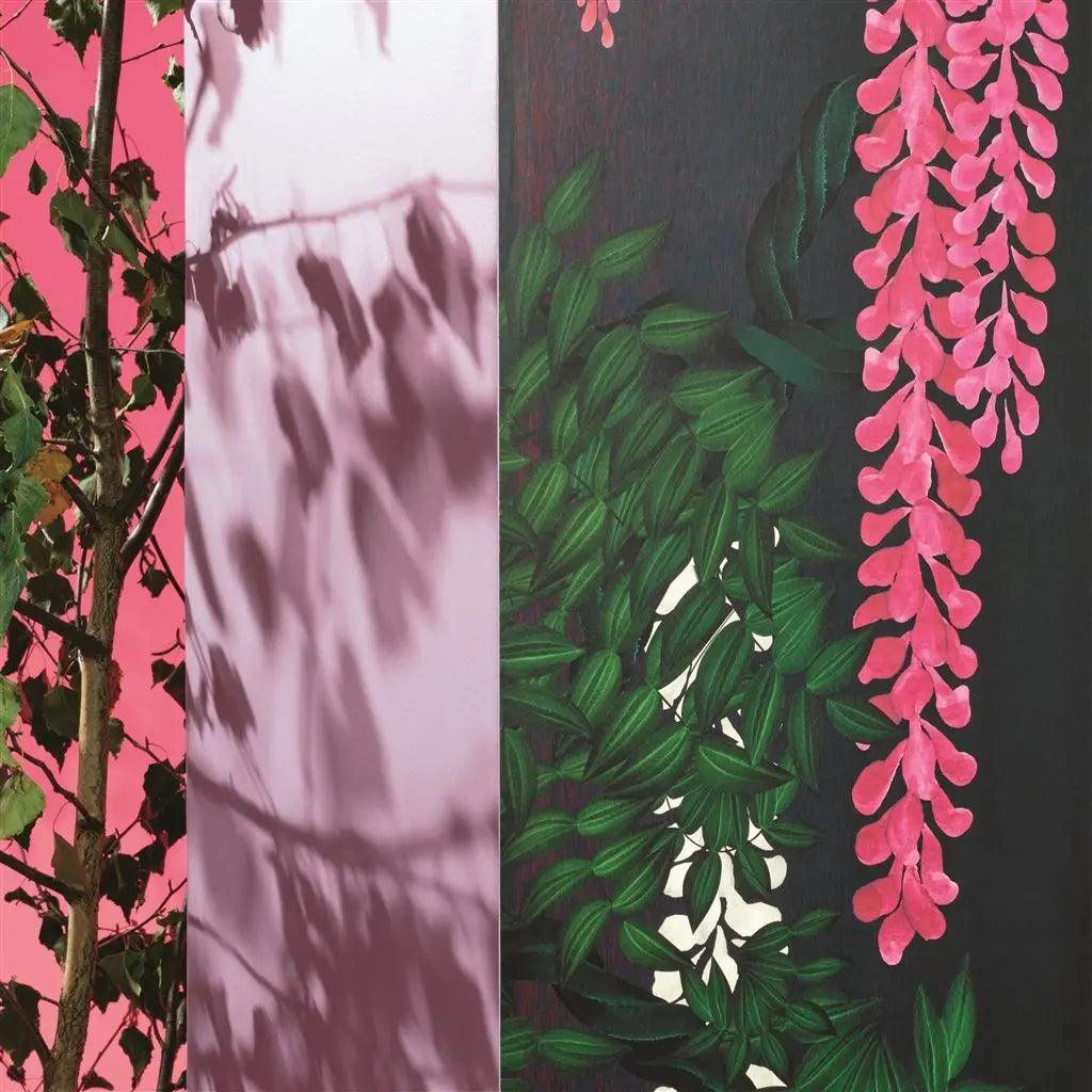 Tapeta WISTERIA ALBA MAGENTA czarny z różowym Christian Lacroix Eye on Design
