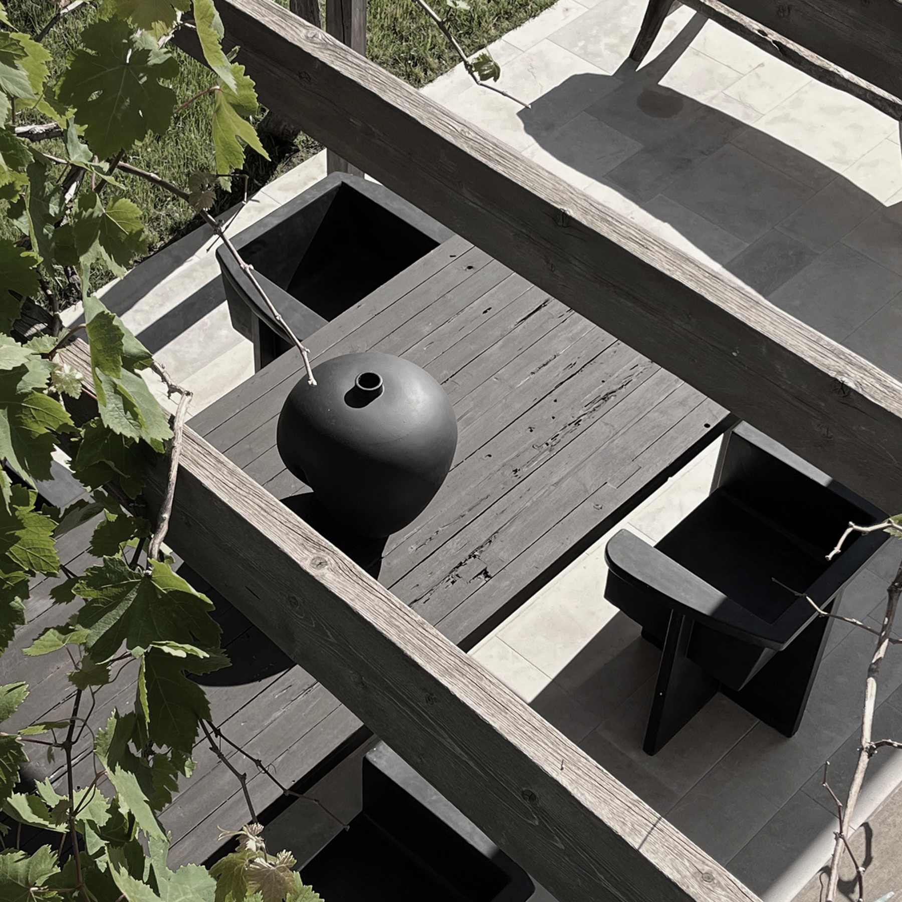 BRUTUS coffee chair