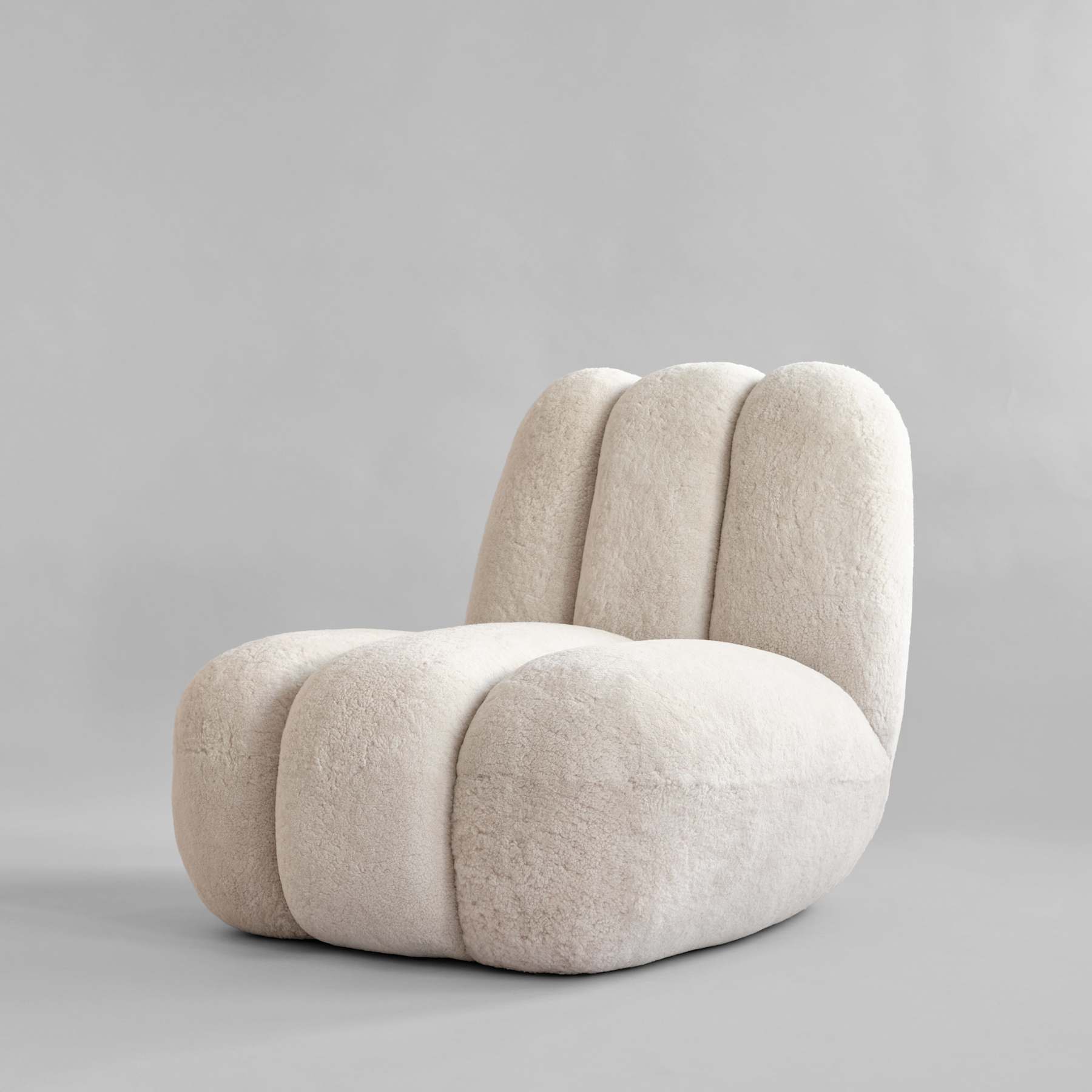 Sheepskin TOE cream fabric armchair