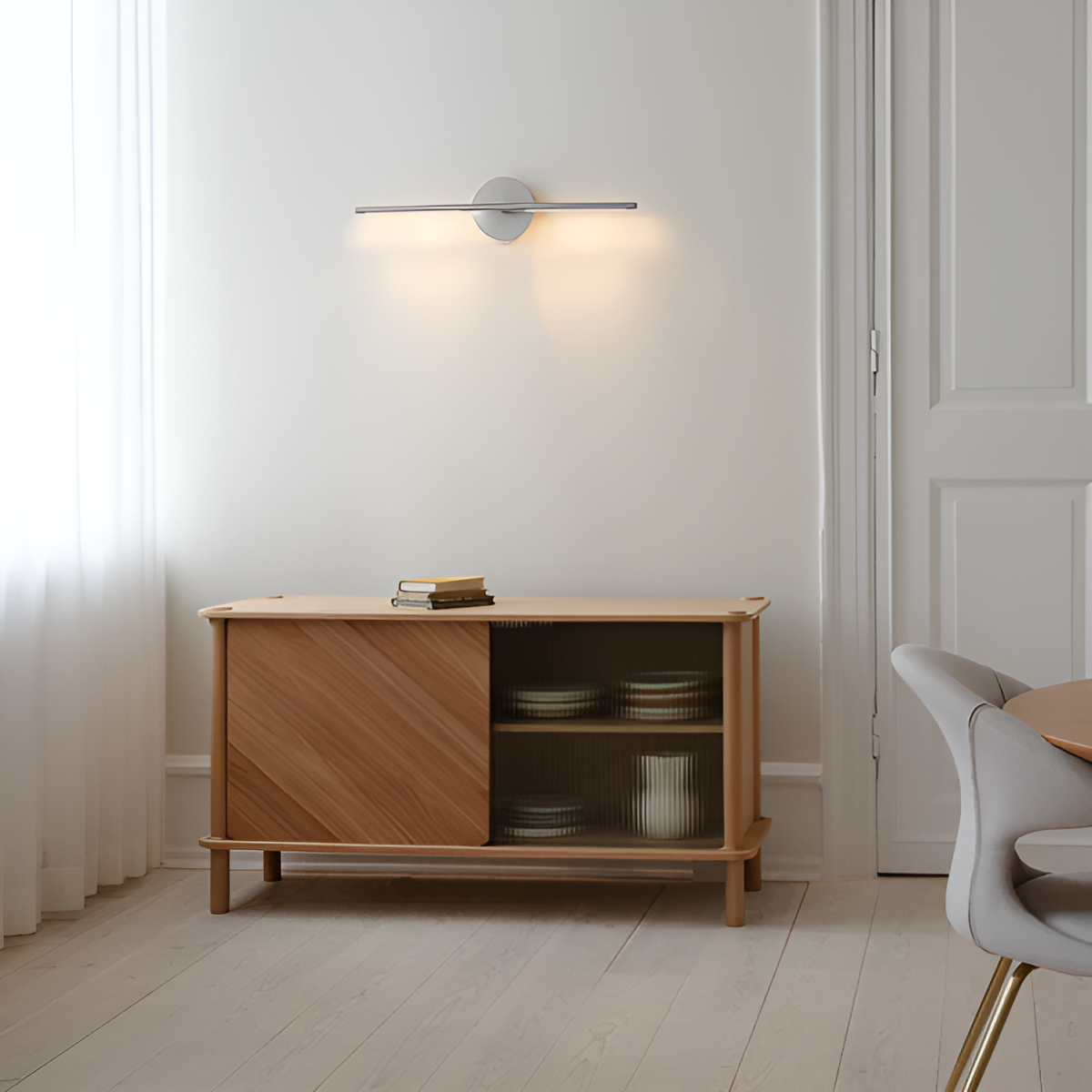 OMNI silver wall lamp