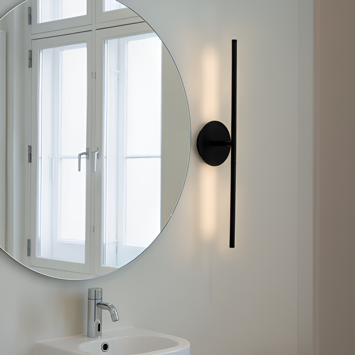 Nástěnná lampa OMNI černá