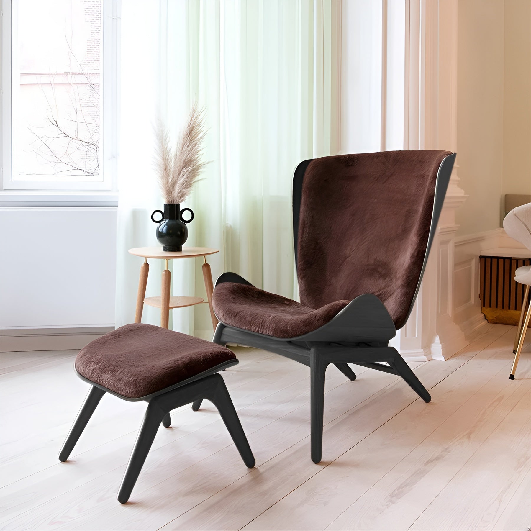 READER footstool brown plush with black base
