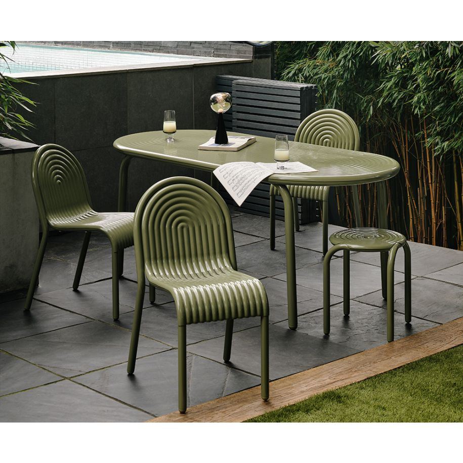 GROOVE Green Outdoor Table