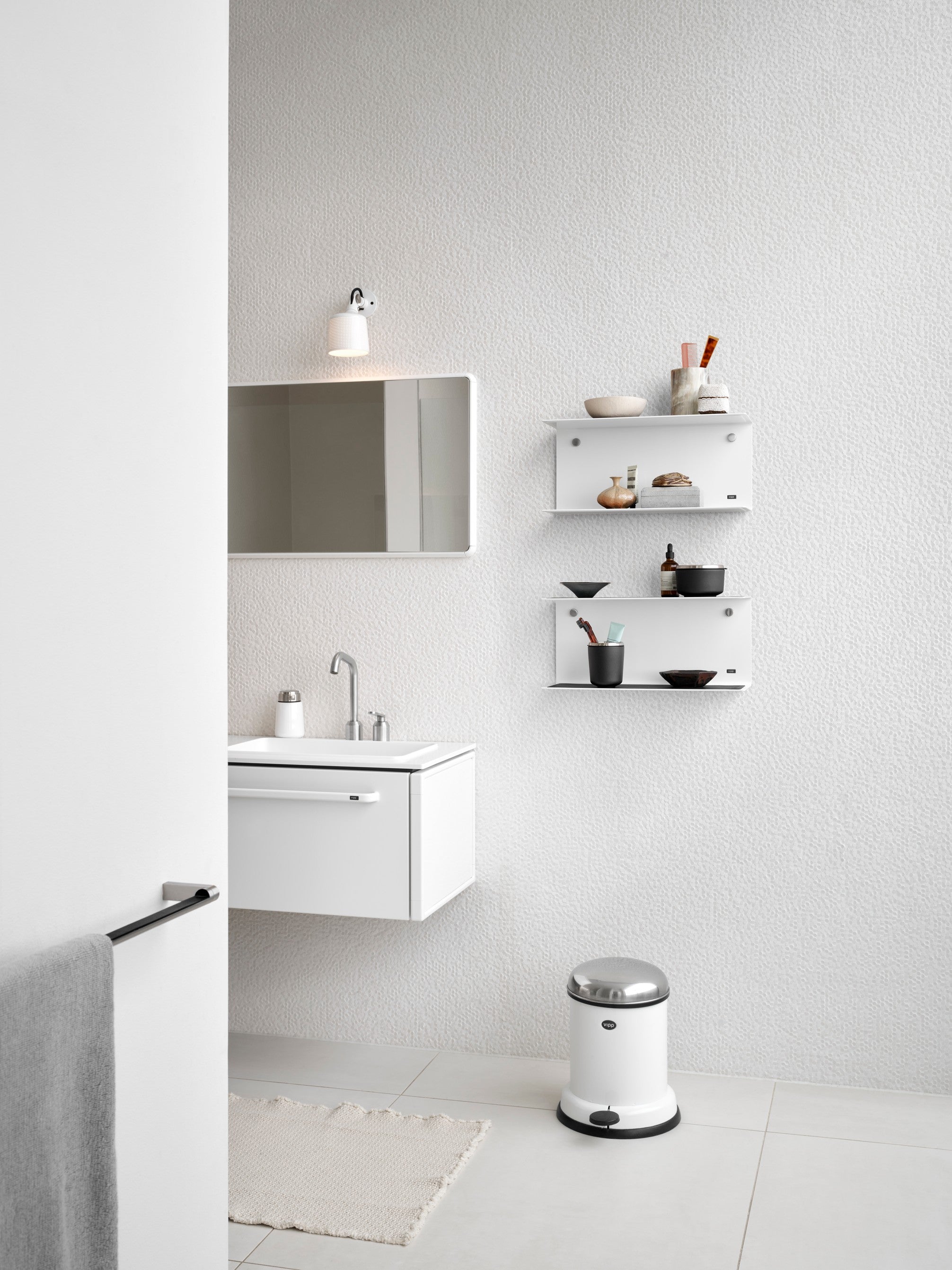 Wall Lamp 524 White Metal
