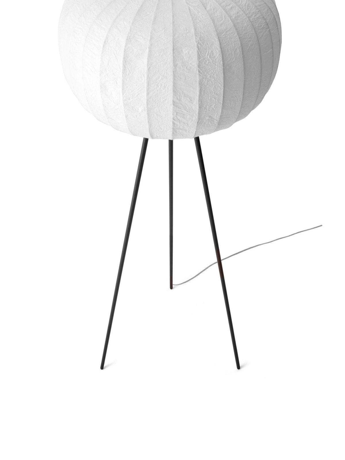 Lampa podłogowa 581 papierowy klosz z ciemną metalową podstawą – Vipp