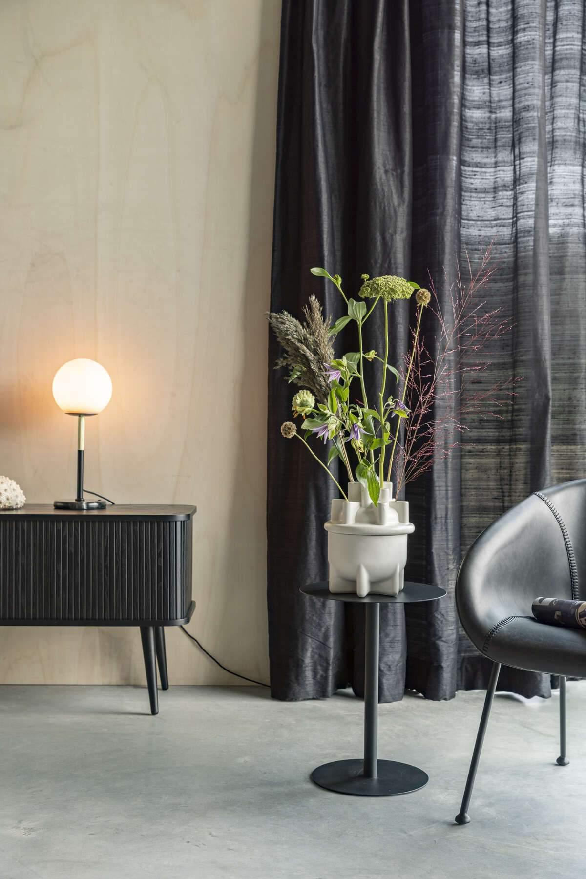 Wazon BASSIN S biały Zuiver Eye on Design