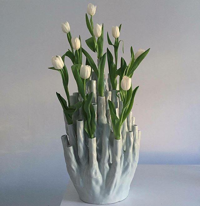 Wazon CORAL 50-TULIPS biały Pols Potten Eye on Design