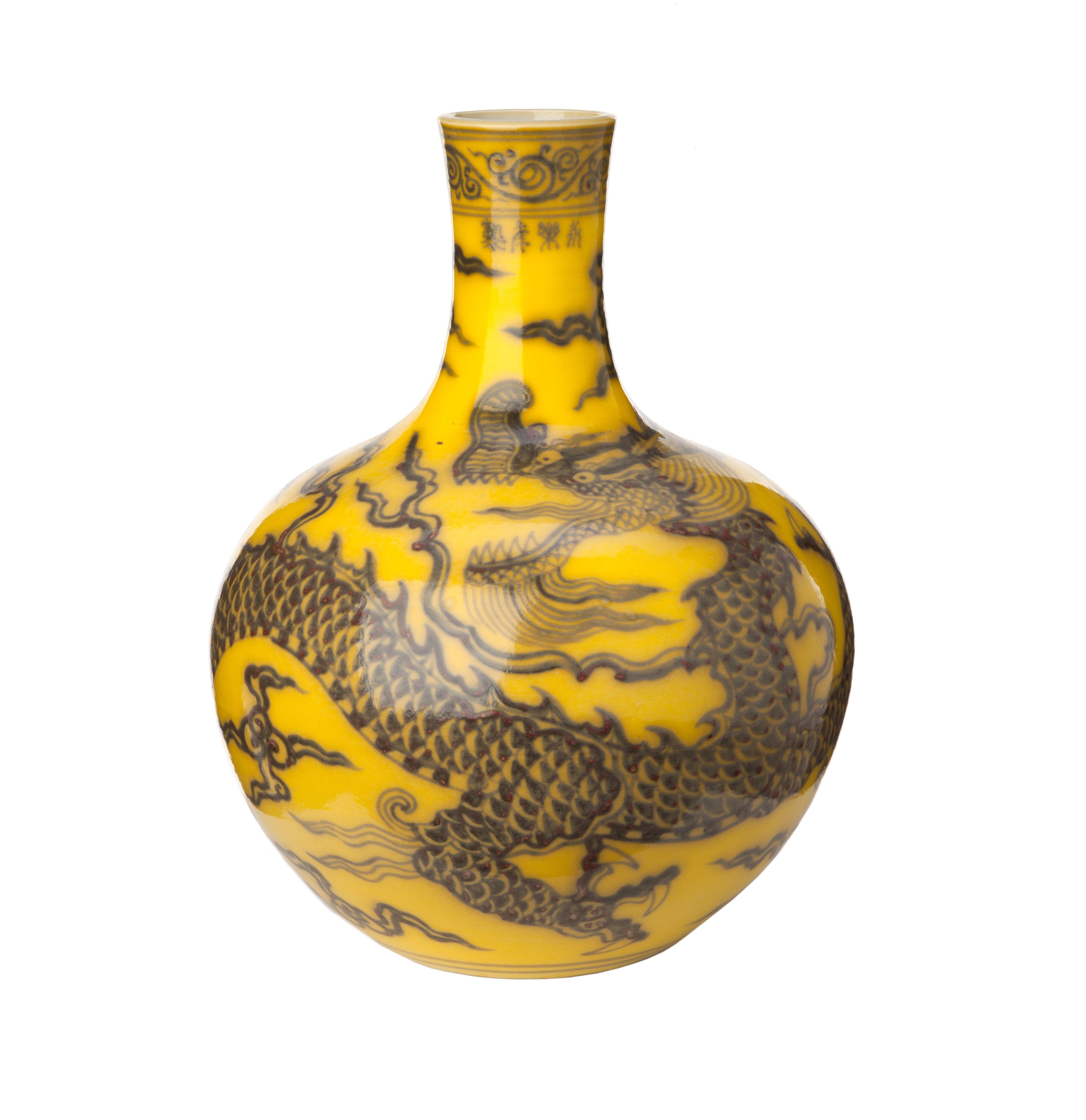 Wazon DRAGON BALL BODY żółty Pols Potten Eye on Design