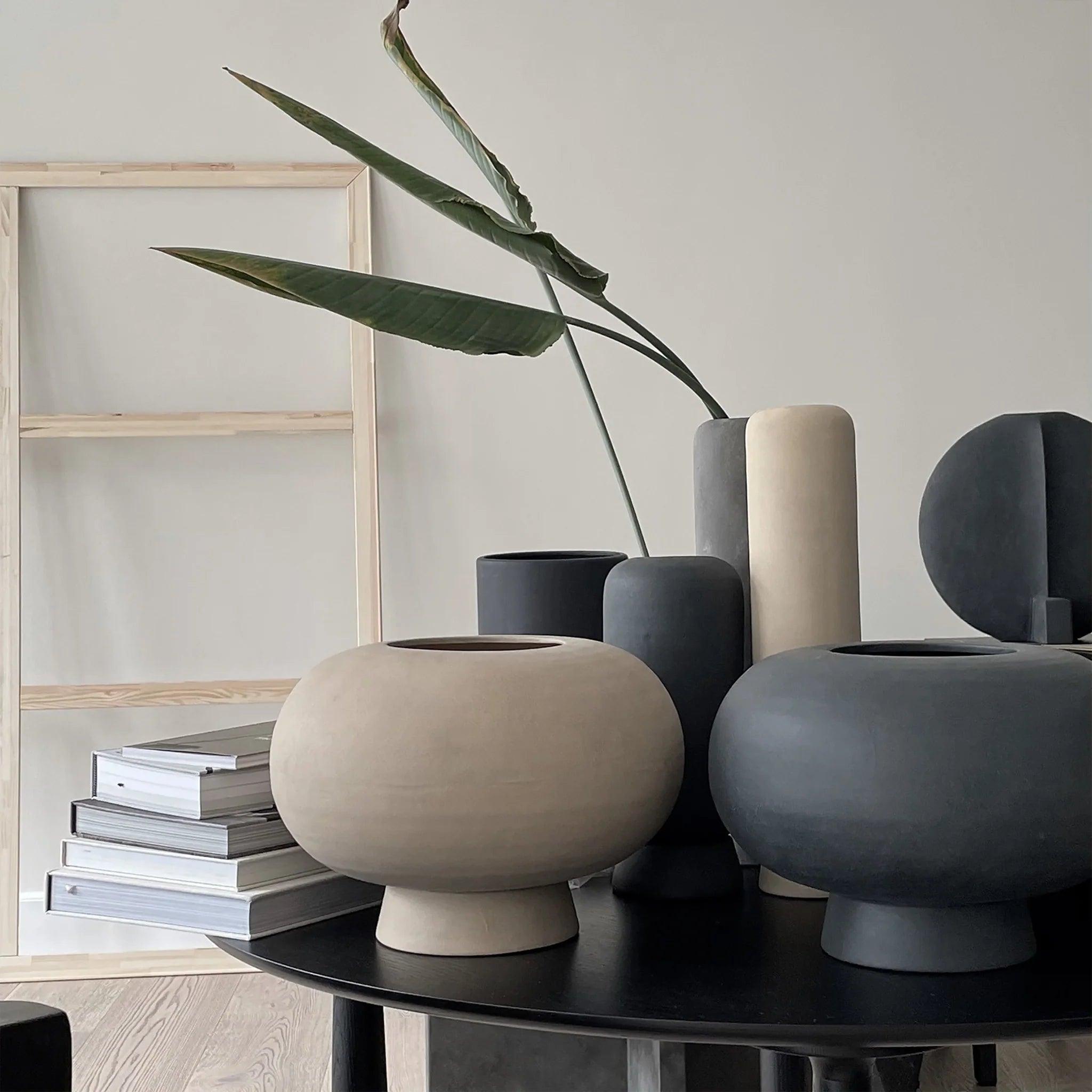 Wazon KABIN FAT piaskowy 101 Copenhagen Eye on Design