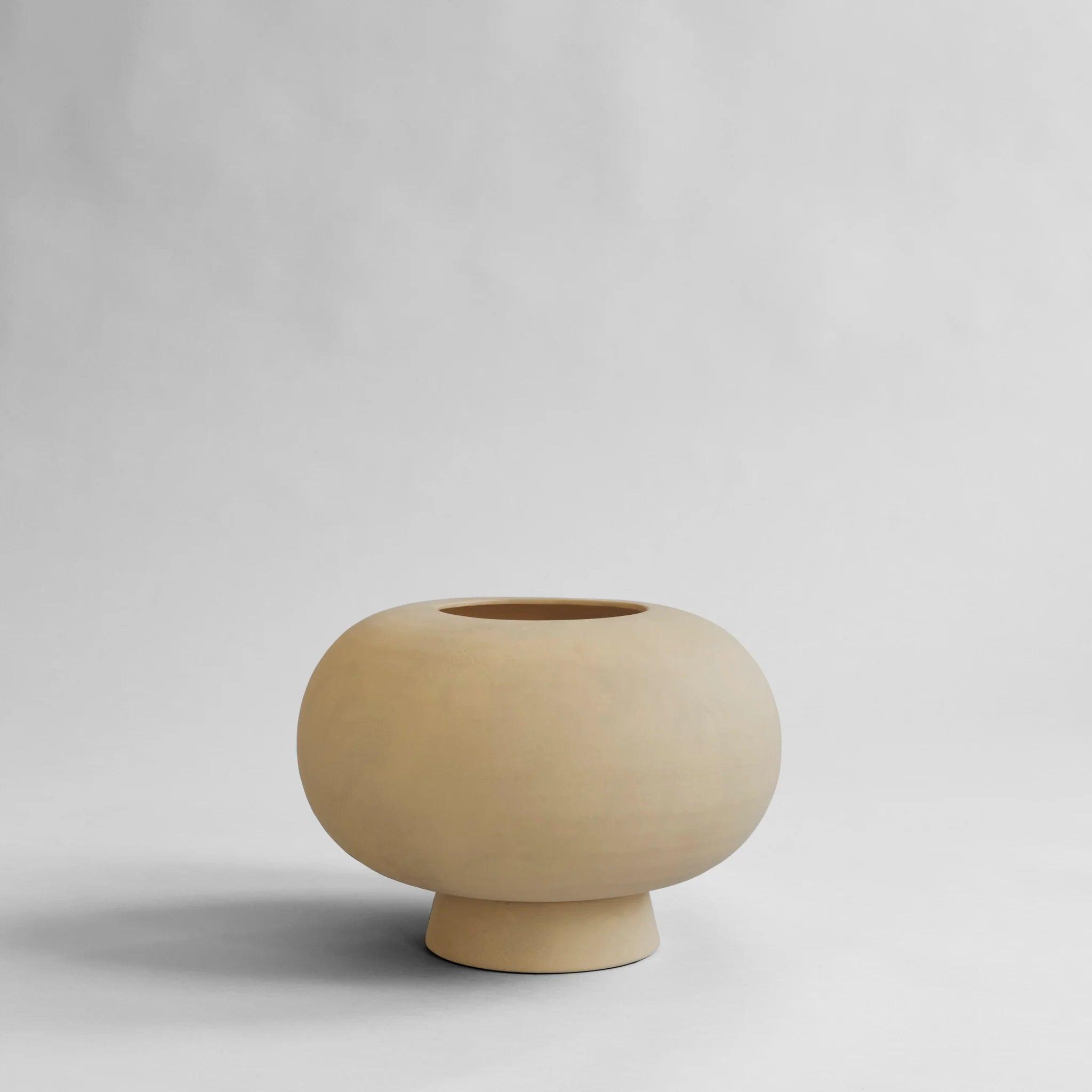 Wazon KABIN FAT piaskowy 101 Copenhagen Eye on Design