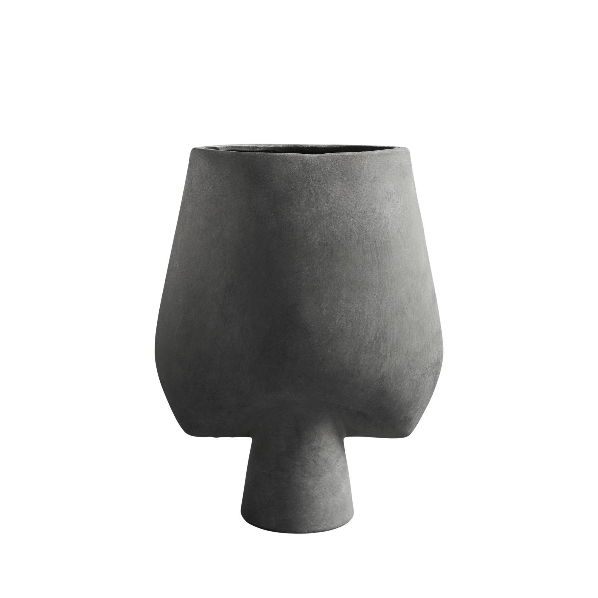 Wazon SPHERE SQUARE ciemnoszary 101 Copenhagen L Eye on Design