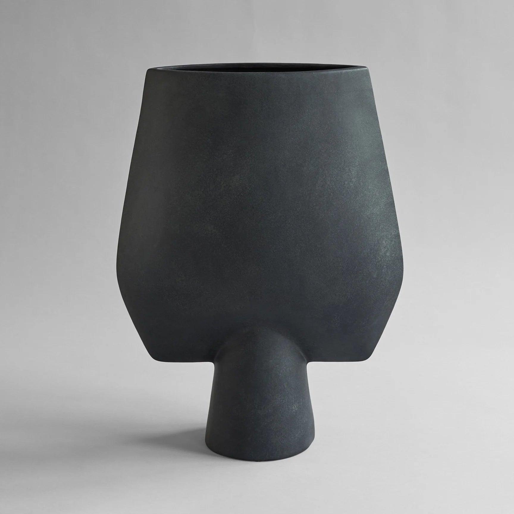 Wazon SPHERE SQUARE czarny 101 Copenhagen Eye on Design
