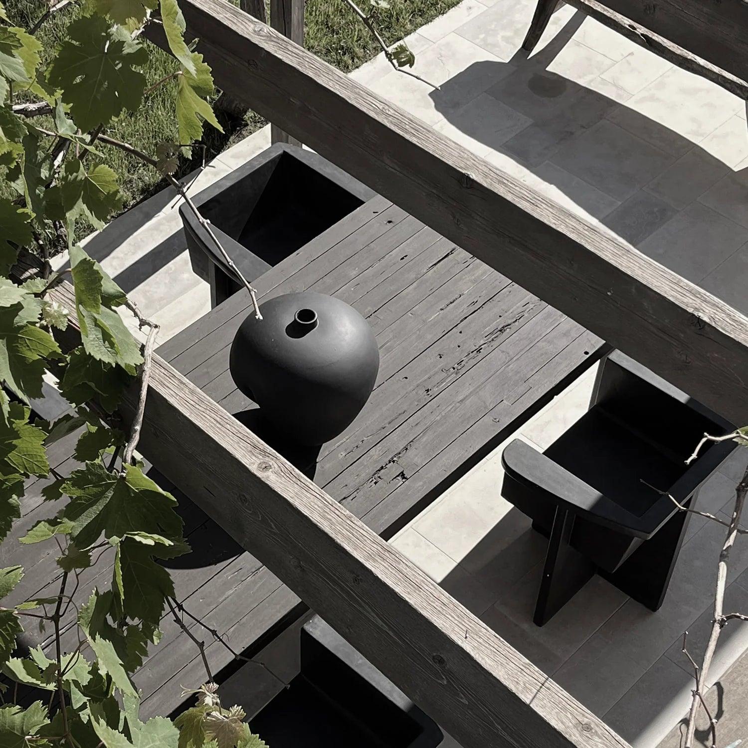 Wazon SUMO ciemnobrązowy 101 Copenhagen Eye on Design