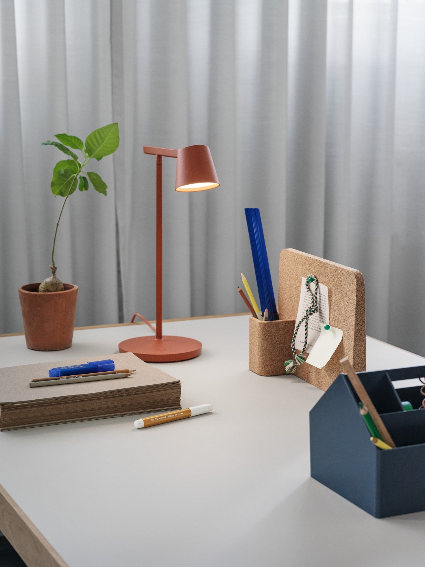 Kancelářská lampa TIP cihlová