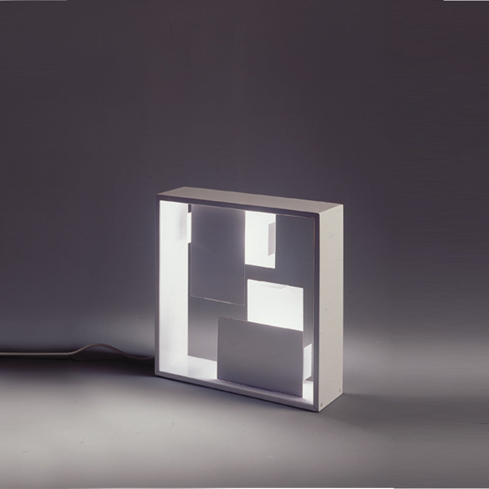 FATO White Decorative Lamp