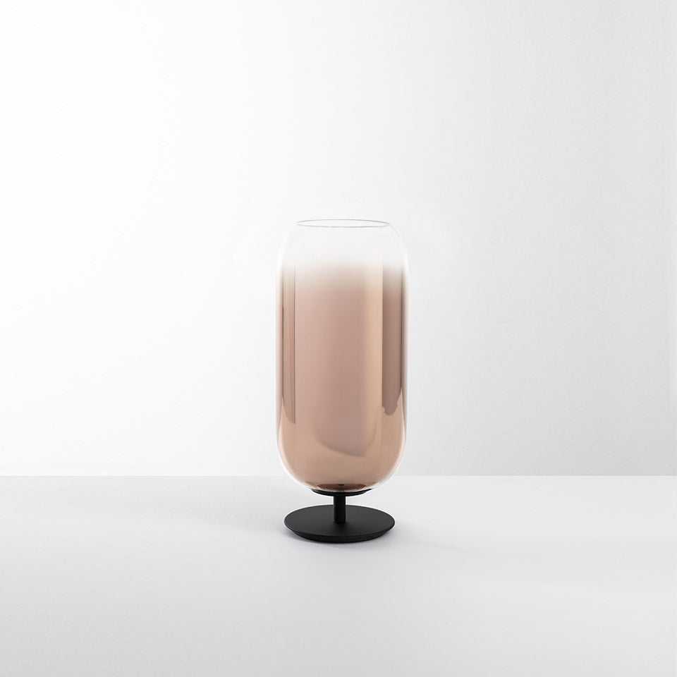 Stolní lampa GOPLE měděná s černým podstavcem