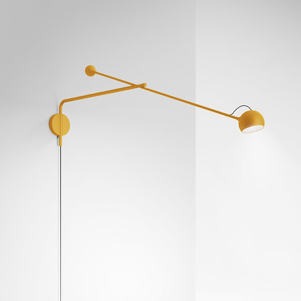 Nástěnná lampa s nastavitelným ramenem IXA L slunečně žlutá