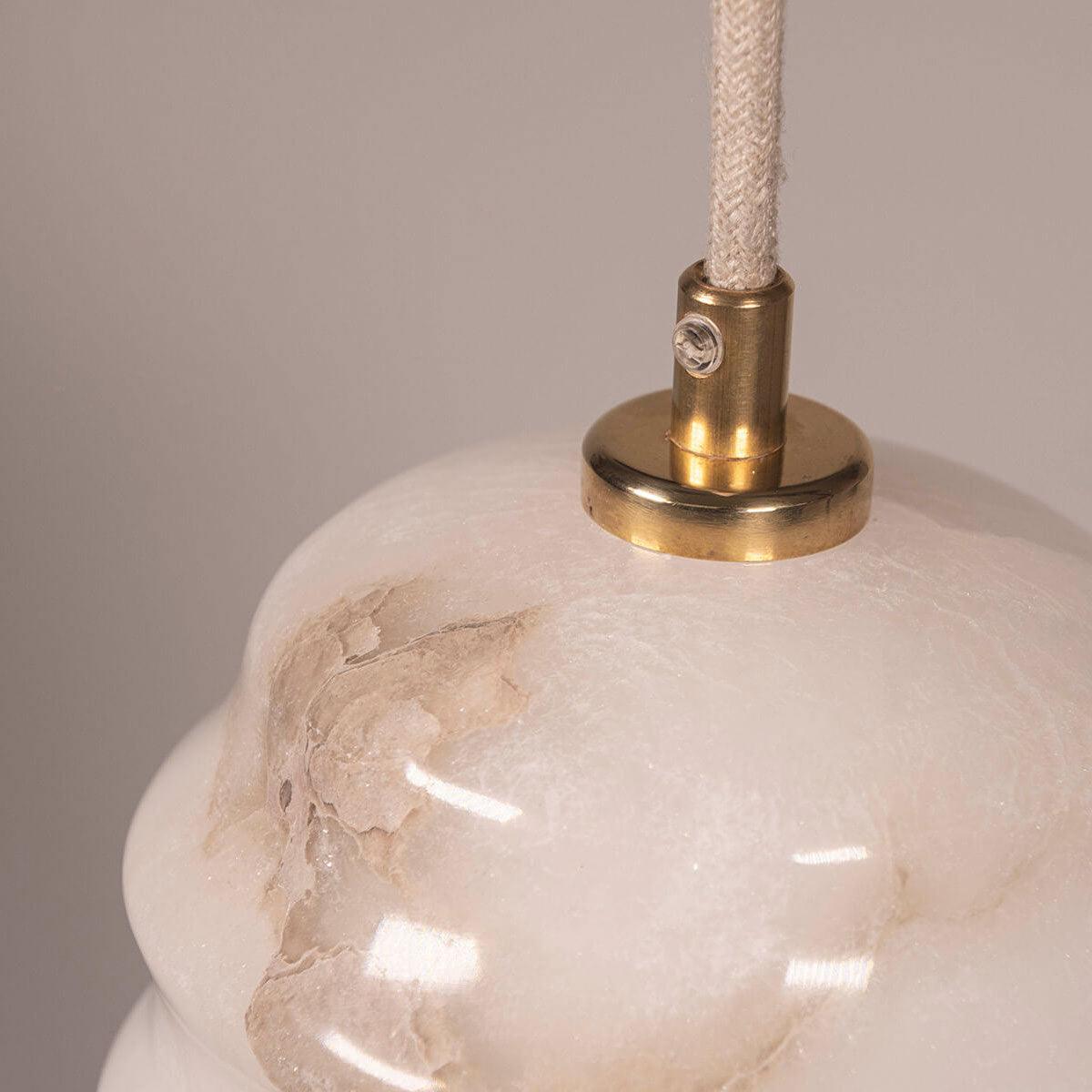 Żyrandol alabastrowy KALLIOPE nikiel Embassy Interiors Eye on Design