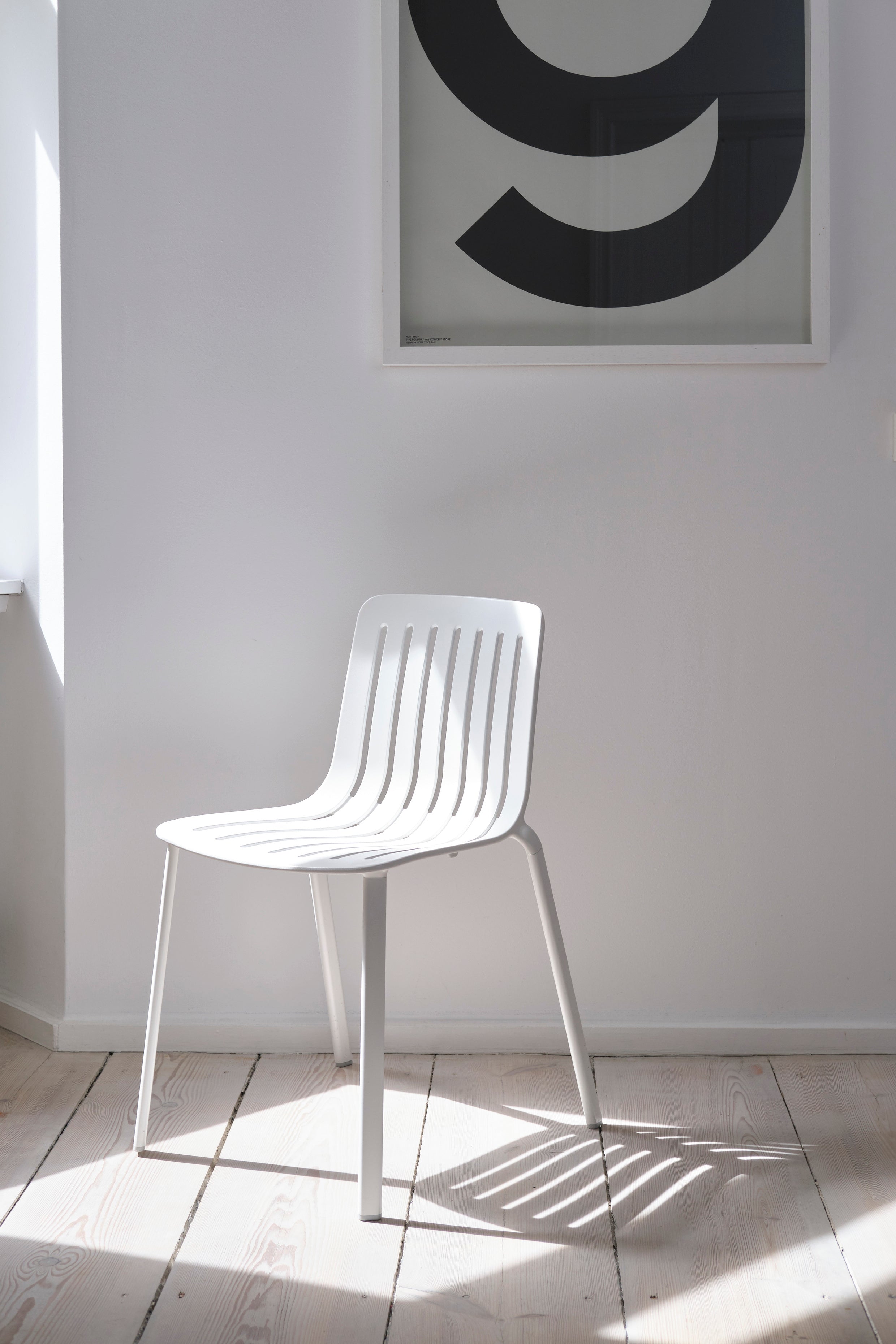 Krzesło zewnętrzne PLATO biały Magis Eye on Design