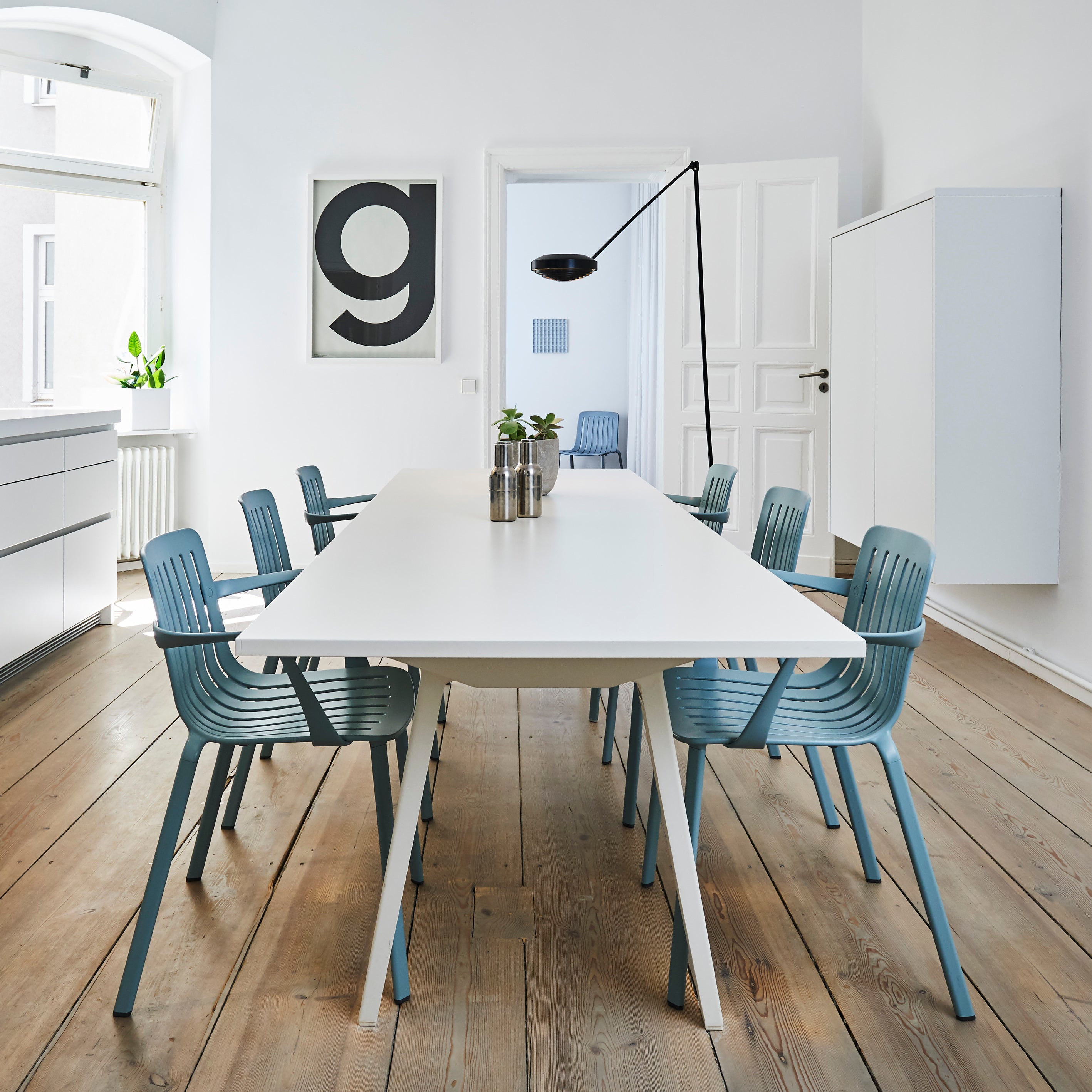 Krzesło zewnętrzne z podłokietnikami PLATO czerwony Magis Eye on Design