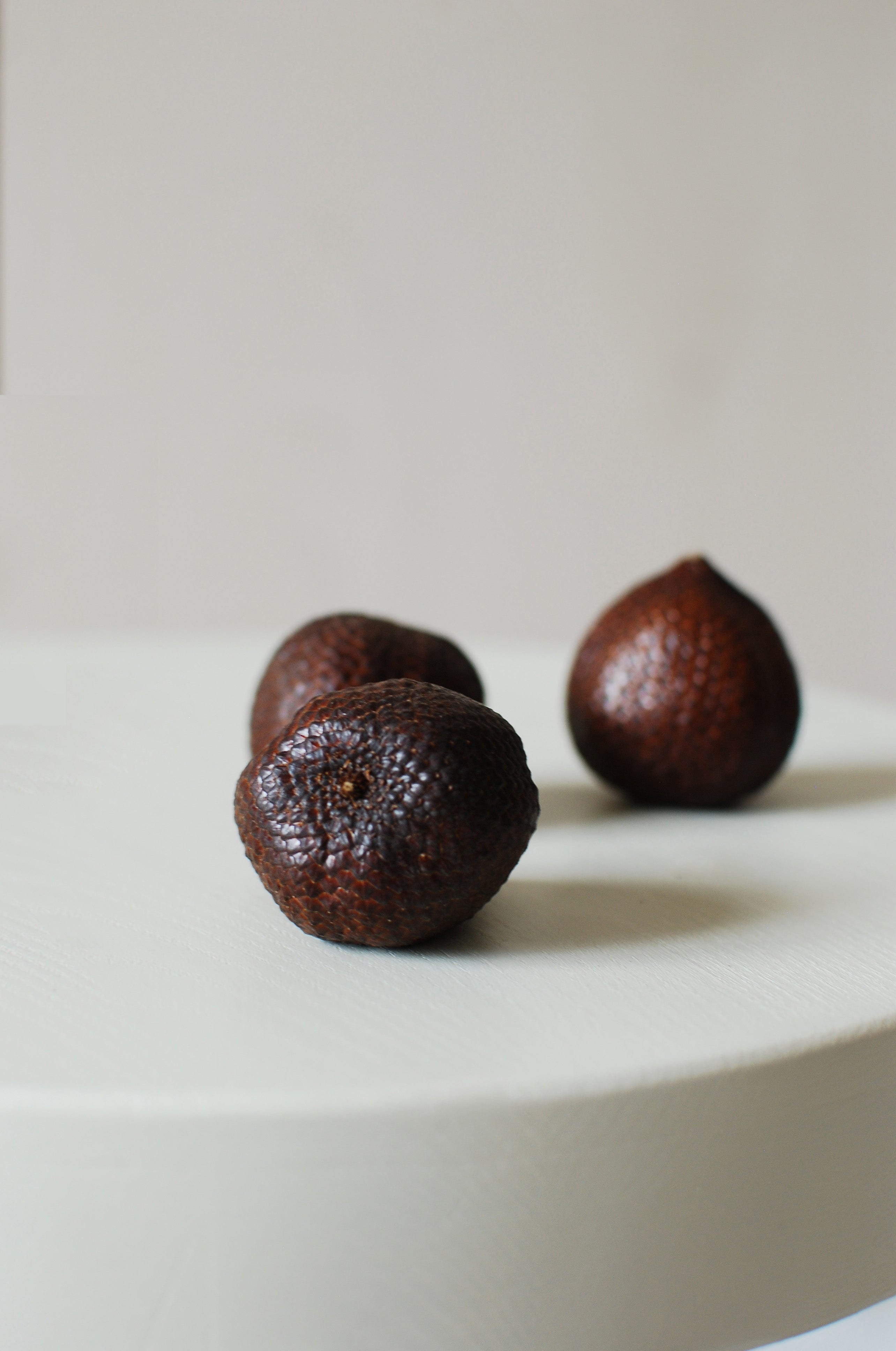 Stolik kawowy SEN drewniany Salak Eye on Design