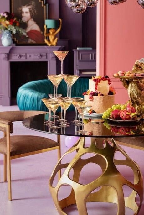 Stół okrągły VOLCANO złoty Kare Design Eye on Design